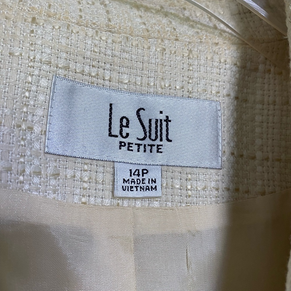 Le Suit Cream Skirt and Blazer Suit - Picture 2 of 5